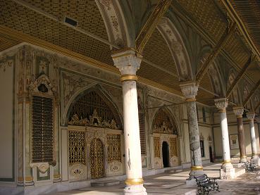 In het paleis van de sultan